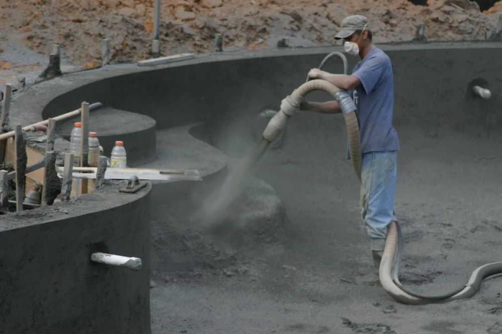 Gunite-swimming-pool-builder.jpg